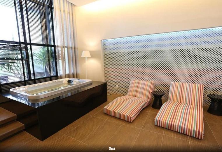 Flat Mondial Hotel