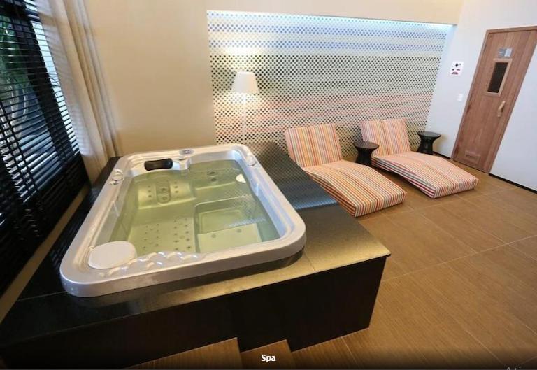 Flat Mondial Hotel *